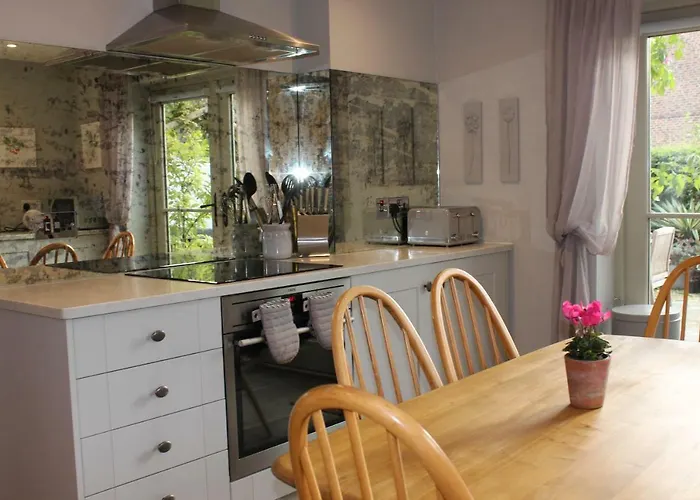 Апартаменты The Old Post Office Pretty Village 20min From Йорк