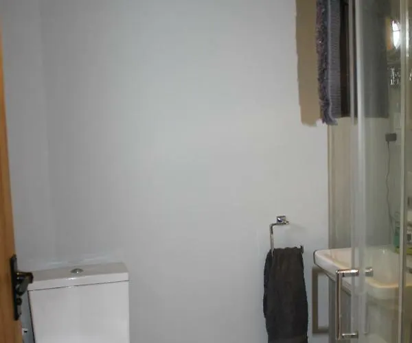 The Old Post Office Pretty Village 20min From